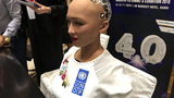 Robot nam giới “sàm sỡ” nữ phóng viên gây tranh cãi
