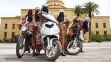 Ngắm phụ nữ Ả Rập diện thời trang “chống nóng” với môtô