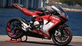 Xem "người mẫu" MV Agusta F3 675 phô diễn sức mạnh