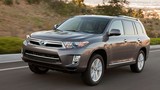 Hàng loạt xe Toyota Highlander bị rơi trục vô-lăng