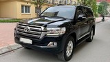 Toyota Land Cruiser dùng 3 năm giá hơn 3 tỷ ở Hà Nội 