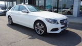 Xe sang Mercedes-Benz C-Class có nguy cơ "rụng" ắc-quy