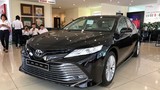 Toyota Camry tại Việt Nam giảm 40 triệu đồng "đấu" Vinfast Lux A2.0