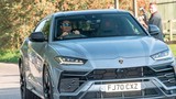 "Tóm gọn" Cristiano Ronaldo lái SUV Lamborghini Urus tại Manchester
