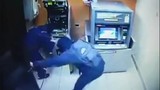 Clip sửng sốt với nhóm trộm tiền ATM trong chưa đầy 1 phút