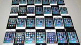 Xót xa màn đập vỡ 30 chiếc iPhone bằng búa