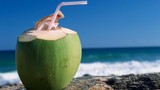 Những điều nhất định phải nhớ khi uống nước dừa
