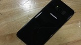 Rò rỉ ảnh thực tế Samsung Galaxy S8 phiên bản đen bóng