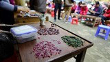 Thăm chợ đá quý độc nhất vô nhị tại Việt Nam