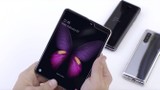 Điện thoại gập Galaxy Fold giá 2000 USD sẽ là một sự rủi ro lớn?