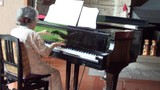 Choáng ngợp với video cụ bà 85 chơi piano quá điêu luyện