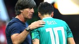 Joachim Low hết bài, Đức hết một kỷ nguyên, fan chờ chu kỳ mới