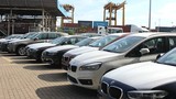 Hàng trăm xe BMW dính án gian lận "phơi mình" tại cảng VN