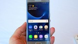 Cận cảnh điện thoại Samsung Galaxy S7: Lưng cong, chống nước