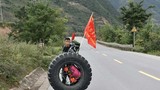 Lý do dân du lịch bụi rủ nhau đẩy bánh xe 80kg đến Tây Tạng