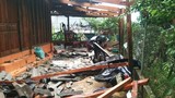 Lốc xoáy khiến hàng chục ngôi nhà ở Nghệ An bị tốc mái