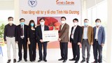 COVID-19: Chủ tịch VUSTA Phan Xuân Dũng trao tặng tỉnh Hải Dương vật tư y tế