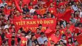 CĐV reo hò vỡ tung khán đài chào đón đoàn Thể thao Việt Nam