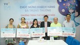 Trao giải nhất ATM BAC A BANK cho khách hàng may mắn