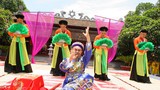 Nghệ sĩ Hồng Vân: “Bầu show xếp hàng mời Xuân Hinh diễn“