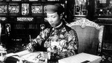 Công chức Huế mặc áo dài: Nhìn lại trang phục cung đình triều Nguyễn