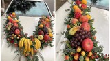 Xe hoa độc lạ trang trí bằng hoa quả, netizen thả like thích thú