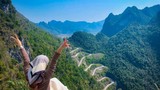 “Nín thở” phượt đèo 14 tầng dựng đứng đáng sợ nhất Việt Nam