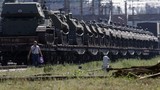 Khí tài quân sự Quân đội Ukraine rầm rập kéo về Donetsk