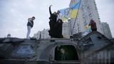 Tiểu đoàn tiễu phạt Ukraine khoe chiến lợi phẩm