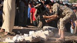 Phiến quân IS đập nát nhiều tượng cổ ở Palmyra
