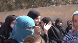 Phụ nữ Syria ăn mừng chiến thắng ở Manbij qua ảnh