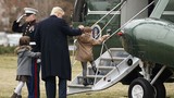 Tổng thống Donald Trump bên hai cháu ngoại đáng yêu ở Nhà Trắng