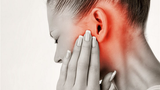 Điều kinh hoàng xảy đến với cơ thể nếu bạn đeo tai nghe trên 60 phút