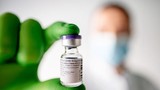 Châu Âu tăng tốc phê duyệt vắc-xin sau khi người Mỹ tiêm phòng vẫn mắc Covid-19