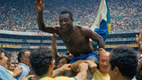 Hình ảnh về cuộc đời và sự nghiệp lẫy lừng của Vua bóng đá Pele