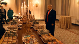 Chỉnh phủ đóng cửa: Ông Trump mời khách Nhà Trắng đồ ăn nhanh