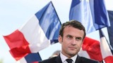 Tổng thống Macron bị nghi 'đổi màu' quốc kỳ Pháp