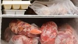 Thịt sống mua về bỏ luôn vào tủ lạnh liệu có đúng?
