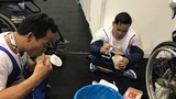 VĐV khuyết tật Việt Nam ăn mỳ tôm, vô địch Para Games