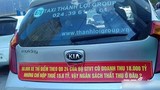 Lý giải dòng chữ gây tò mò gắn phía sau hàng loạt xe taxi ở Hà Nội