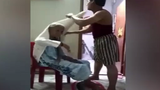 Video: Xúc động con trai ân cần tắm rửa, mặc áo mới cho mẹ già