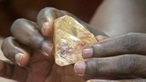 Người dân châu Phi và nỗi ám ảnh "lời nguyền kim cương"
