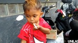 Bé trai 2 tuổi nghiện thuốc lá, ngày “tiêu thụ” 40 điếu
