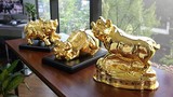 Video: Ngắm bộ tượng heo mạ vàng 24K giá hàng chục triệu đồng