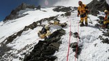 Lộ gần 300 thi thể người ở Everest: Báo hiệu điều đáng sợ sắp đến?