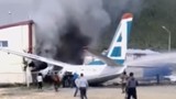 Video: Máy bay chở hành khách hạ cánh khẩn rồi bốc cháy khiến 2 người thiệt mạng