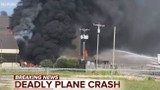 Video: Máy bay cá nhân lao xuống đất, 10 người thiệt mạng