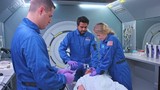 Video: Điều gì sẽ xảy ra nếu phi hành gia bị ốm trong không gian?