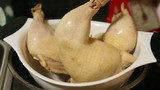 Rã đông thịt gà sai cách vừa mất chất lại sản sinh độc tố