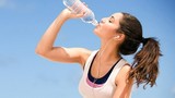 Uống nước giúp giảm cân như thế nào?